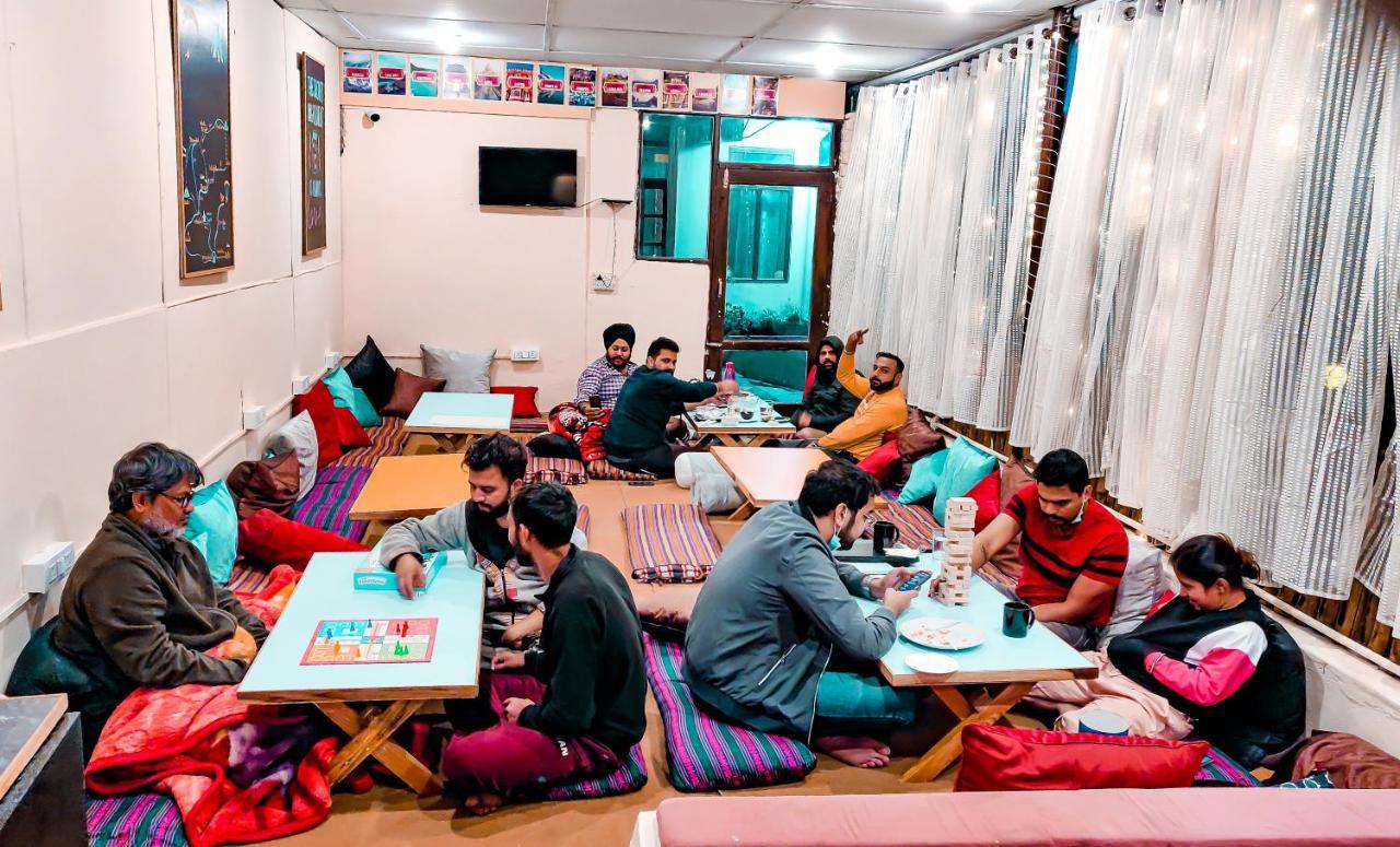 Хостел Moustache Mcleodganj Мак-Леод-Гейндж Экстерьер фото