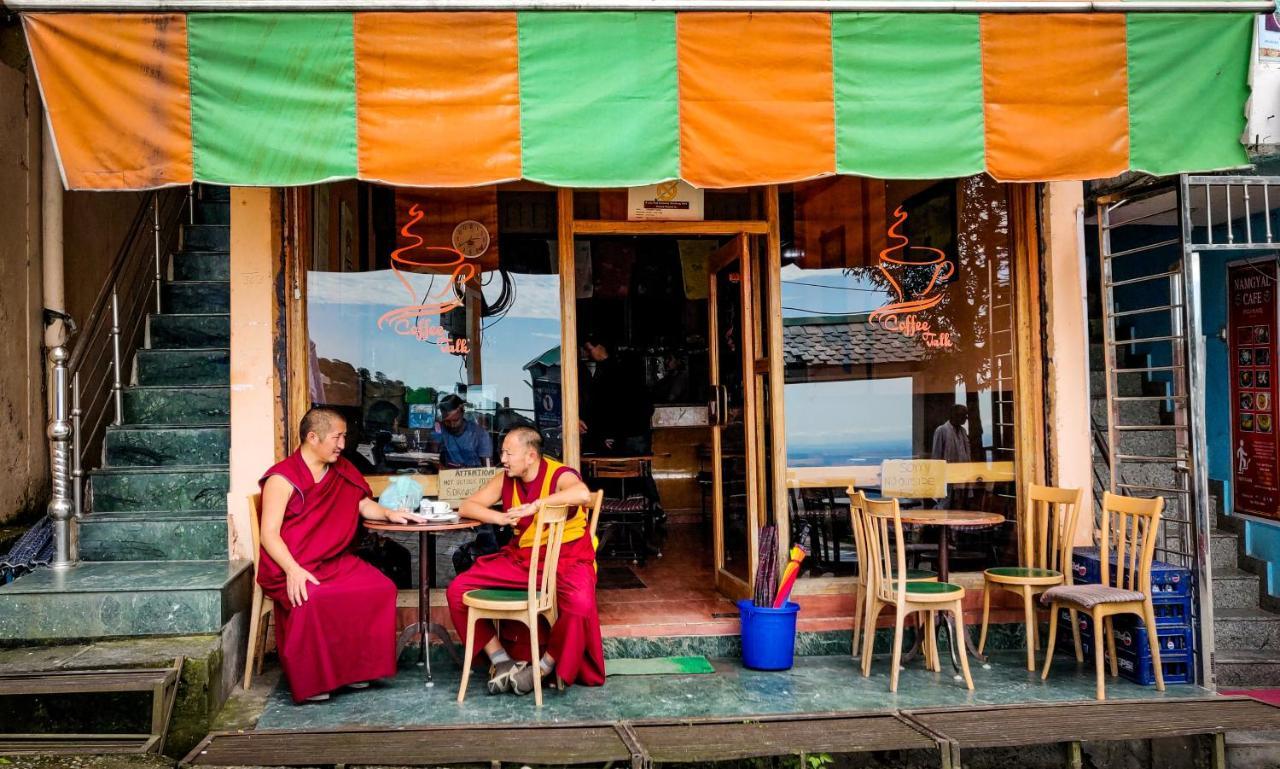 Хостел Moustache Mcleodganj Мак-Леод-Гейндж Экстерьер фото