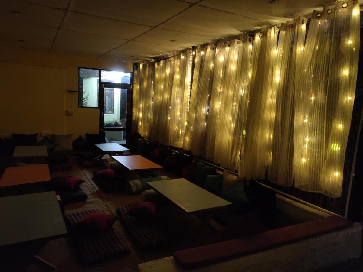 Хостел Moustache Mcleodganj Мак-Леод-Гейндж Экстерьер фото